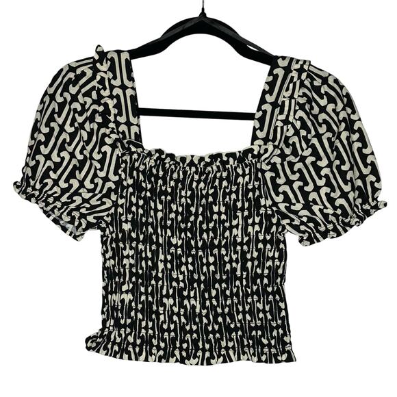 Monteau Linen Blend Smocked Puff Sleeve Crop Top Black Cream Size Small - Picture 3 of 11